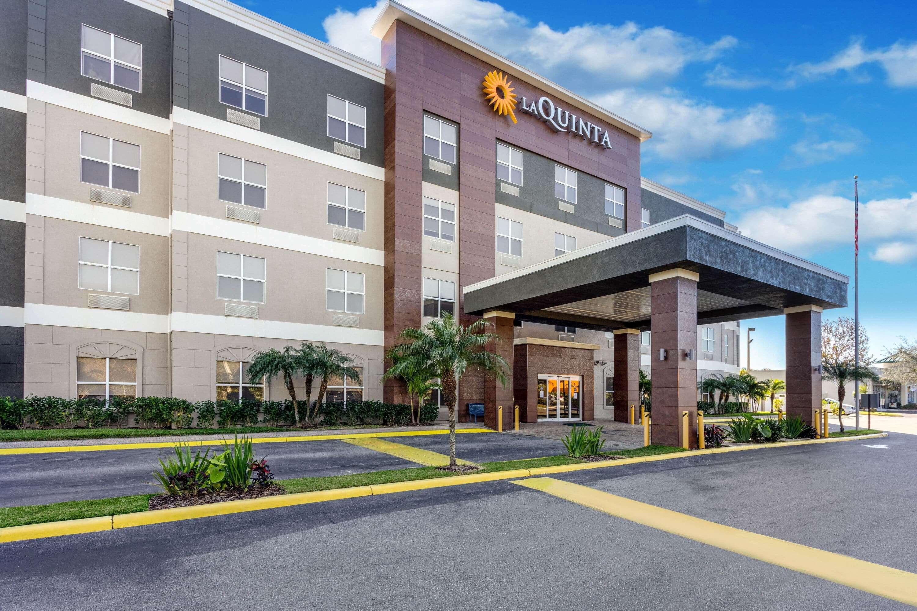 La Quinta By Wyndham Tampa Central Hotel Exterior photo